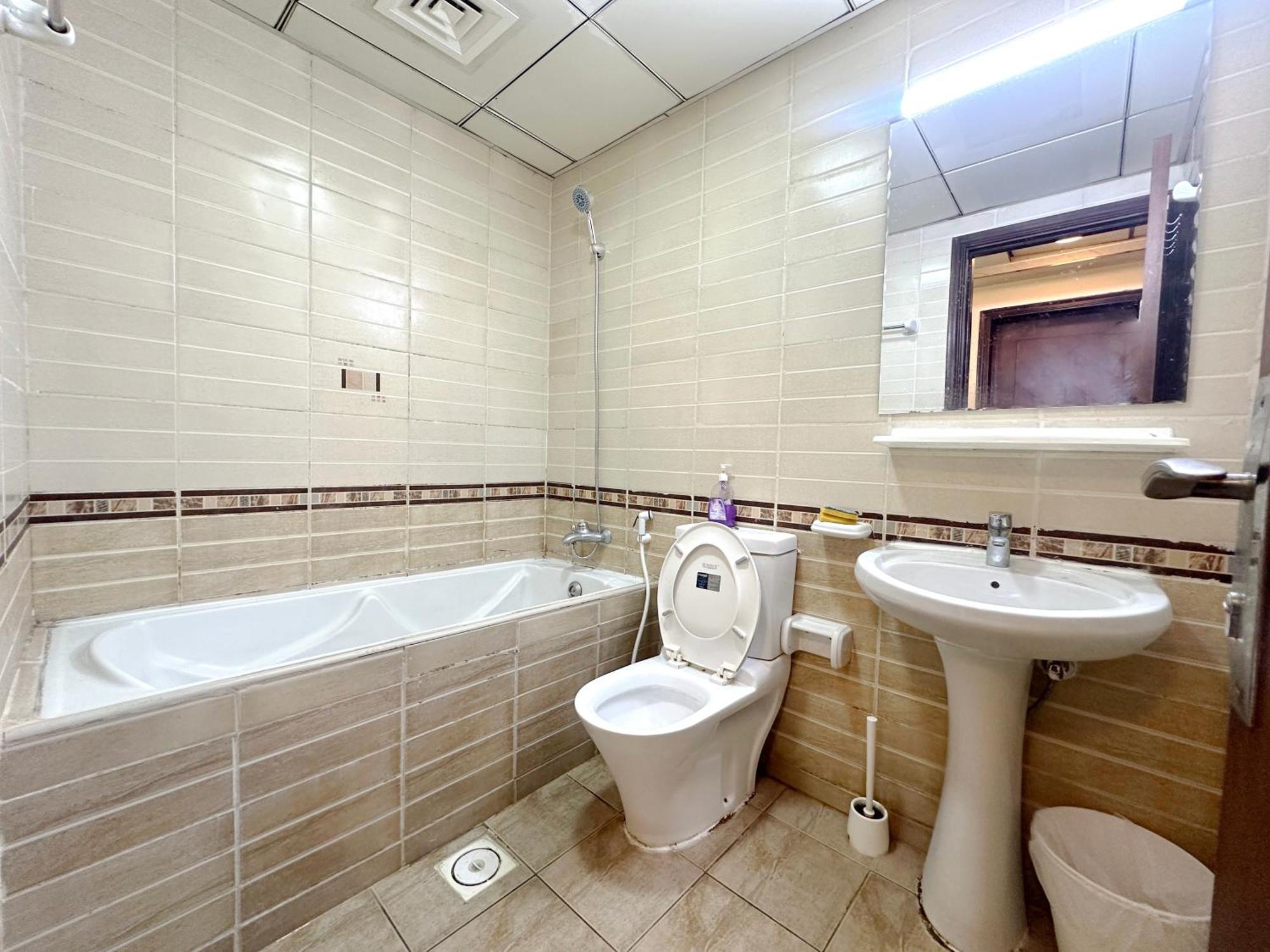 Horizon View Partition Room In Barsha Heights Near Metro Dubái Exterior foto
