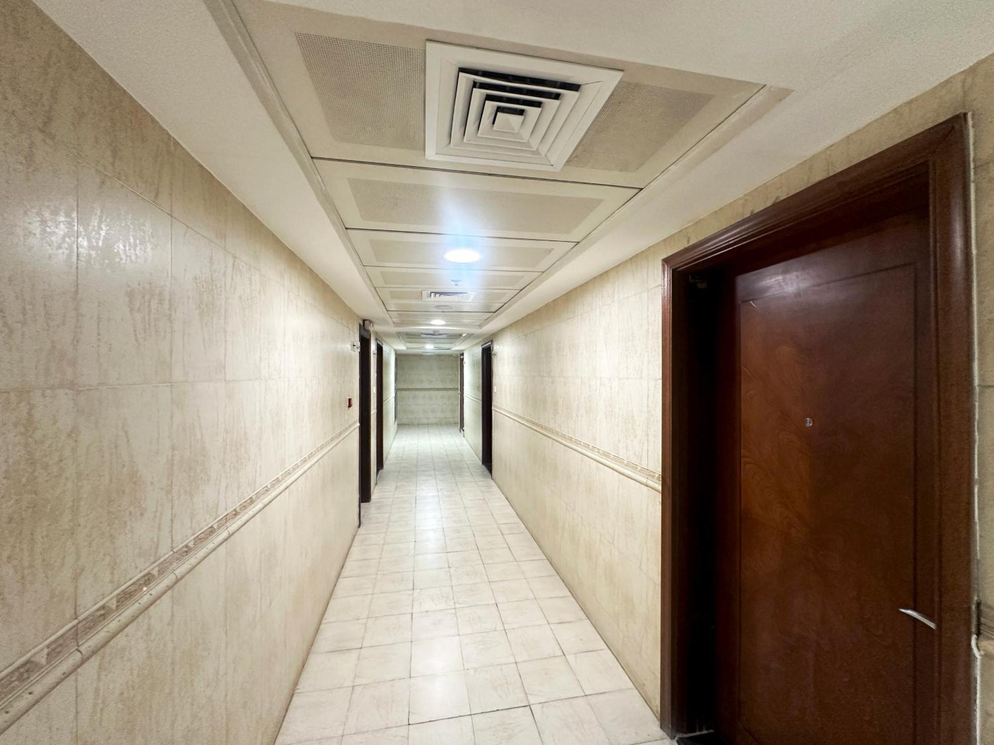 Horizon View Partition Room In Barsha Heights Near Metro Dubái Exterior foto